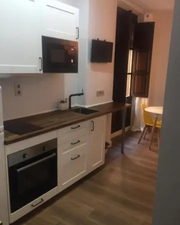 Apartamento Urquijo Apartment *